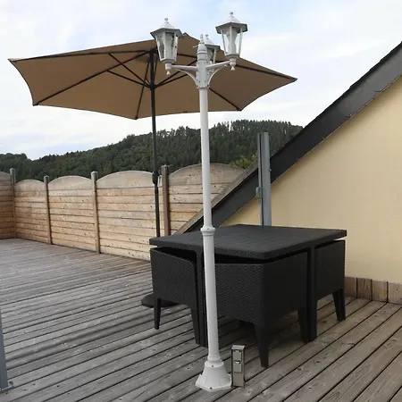 La Cigale Et Le Grillon Bouillon