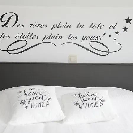 La Cigale Et Le Grillon *