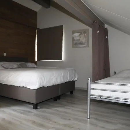 La Cigale Et Le Grillon アパート