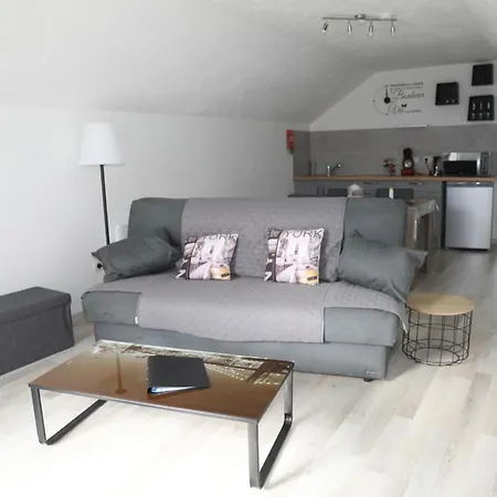 Lägenhet La Cigale Et Le Grillon Bouillon